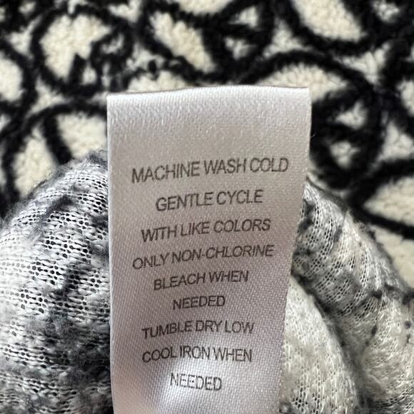 Pacsun Women's White & Black Peace Sign Print Full Zip Sherpa Hoodie Jacket S - Picture 7 of 10